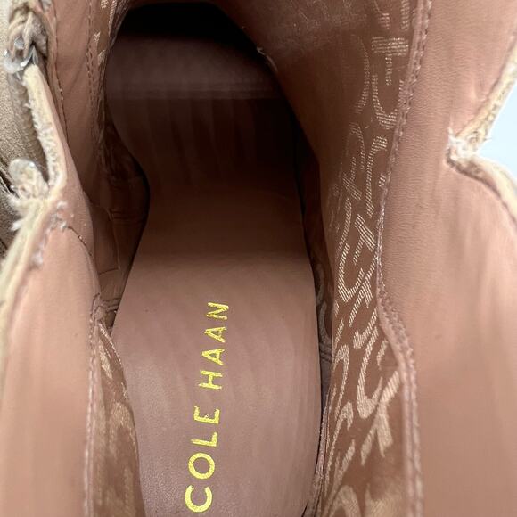 Cole Haan Elyse Bootie Chelsea Ankle Boot Women’s Size 7.5 Cream Suede Fall - Picture 8 of 12